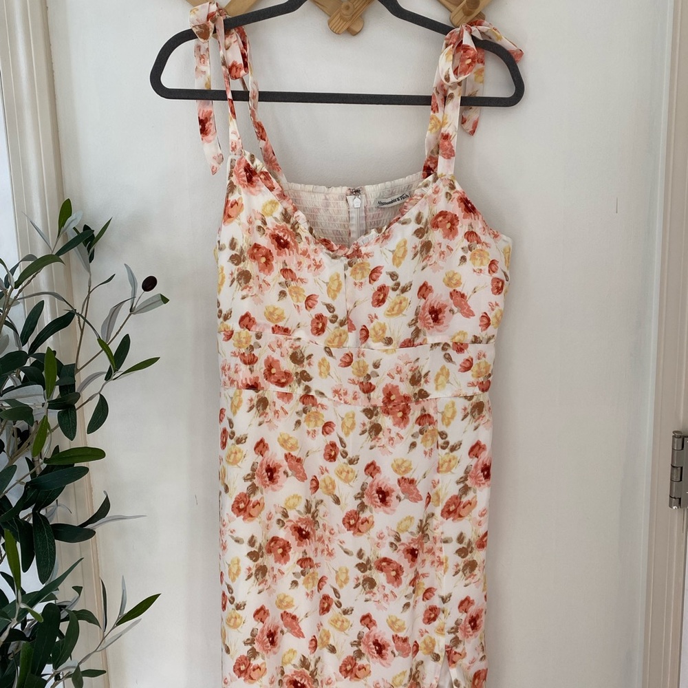 Abercrombie & Fitch floral dress